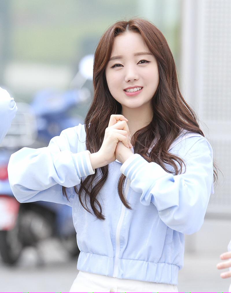 CD1QAYIVEAAhrif.jpg:large