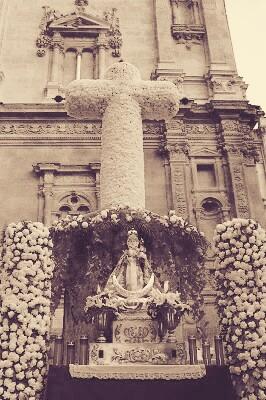 Estamos a 30, de abril cumplido...Murcia da la bienvenida a mayo cantando en la noche de hoy.#nochedemayos #Murcia