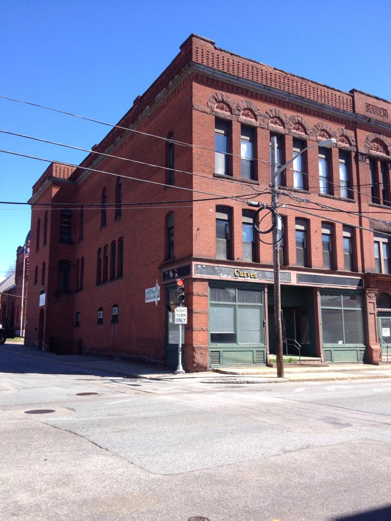 Homefieldbrew's tweet photo. Future brewpub? http://t.co/kXGEYZ0h2q
