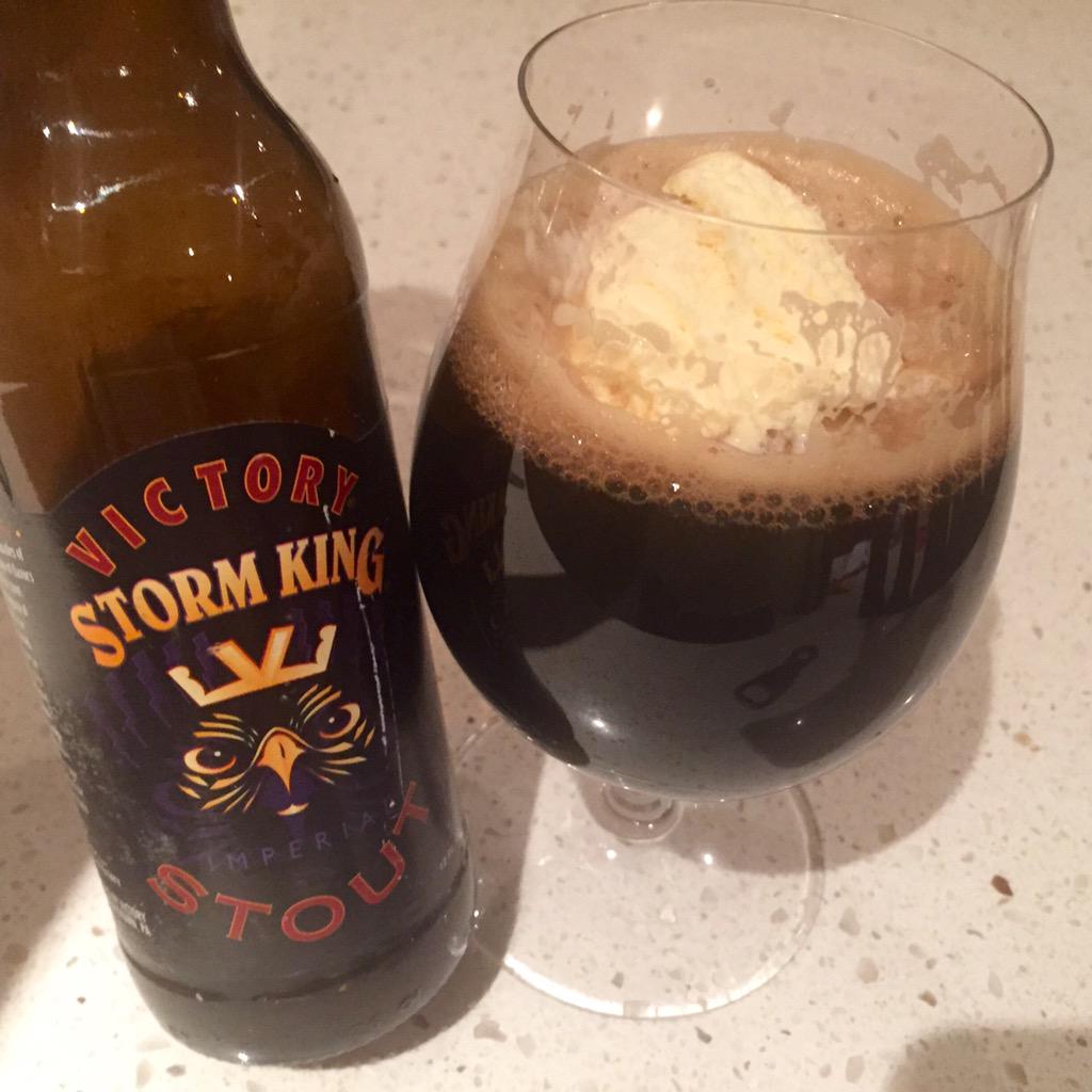 VictoryBeer's tweet photo. Yaaass! RT @kennsysmith: Getting on board w/ #stoutfloatnight with a @VictoryBeer Storm King & Vanilla float http://t.co/04zsiSQbLA ^MB