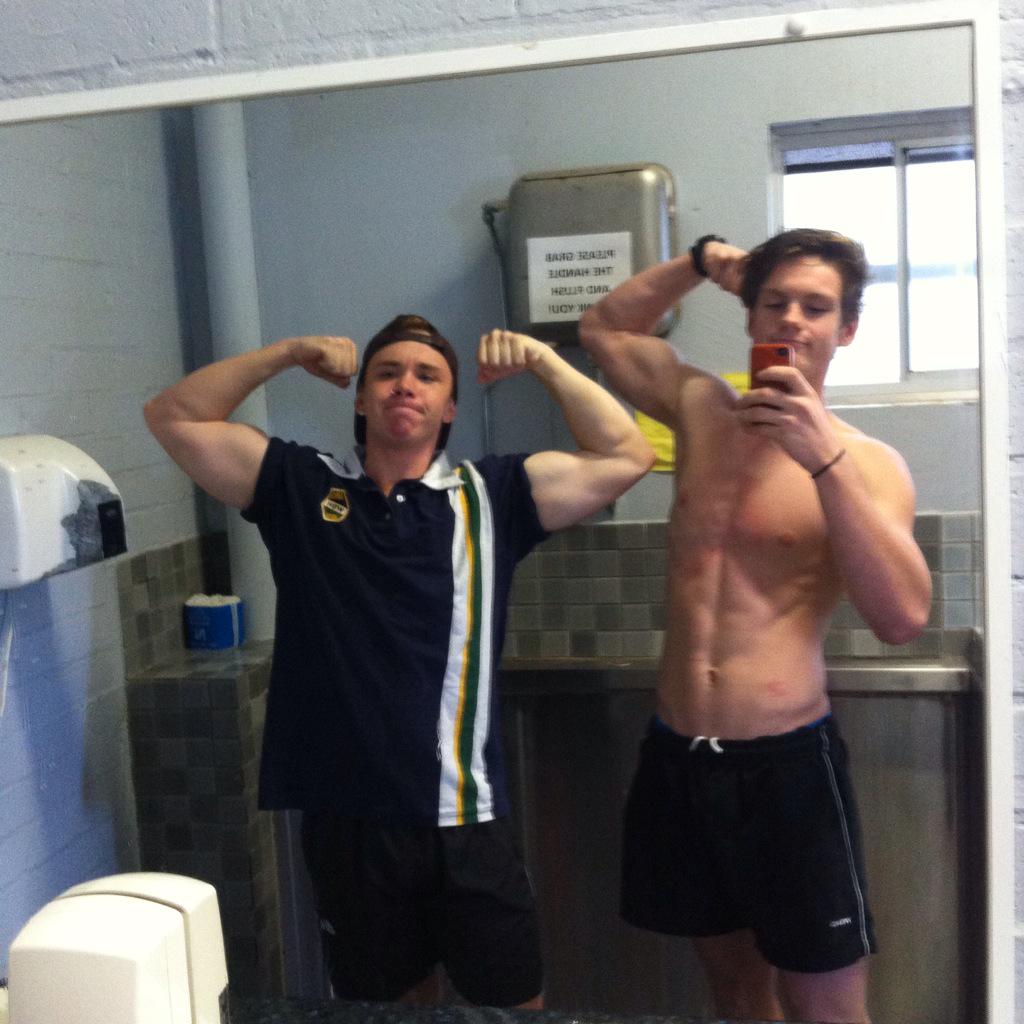 TeenSwoleMen tweet picture