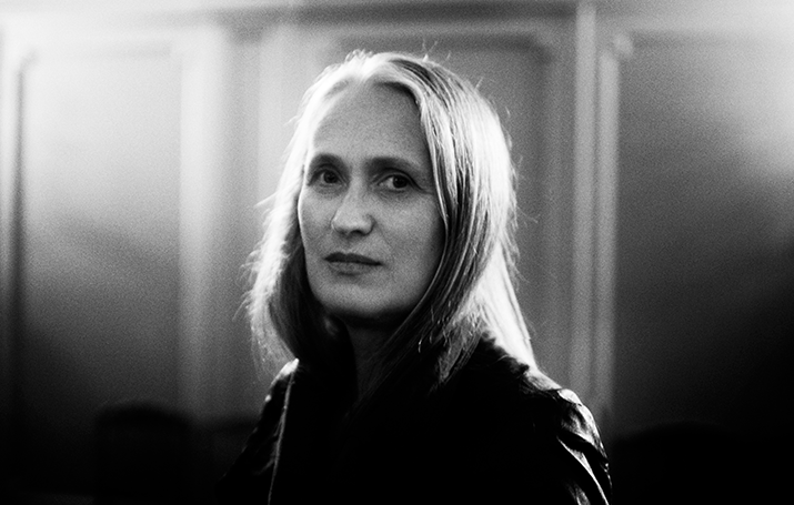 Happy birthday, Jane Campion!

Watch her Cannes-winning short \Peel\  