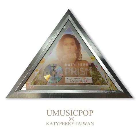 Katy Perry » Era 'PRISM' - Página 12 CD1_CUyWEAEG25m
