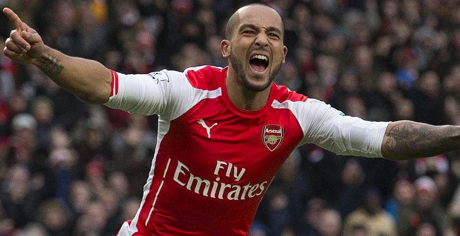 TheSunFootball's tweet photo. Walcott says Arsenal have been the best team in Europe in 2015.
FAV if you agree with Theo, RT if you don't http://t.co/G3OnFsiAWC