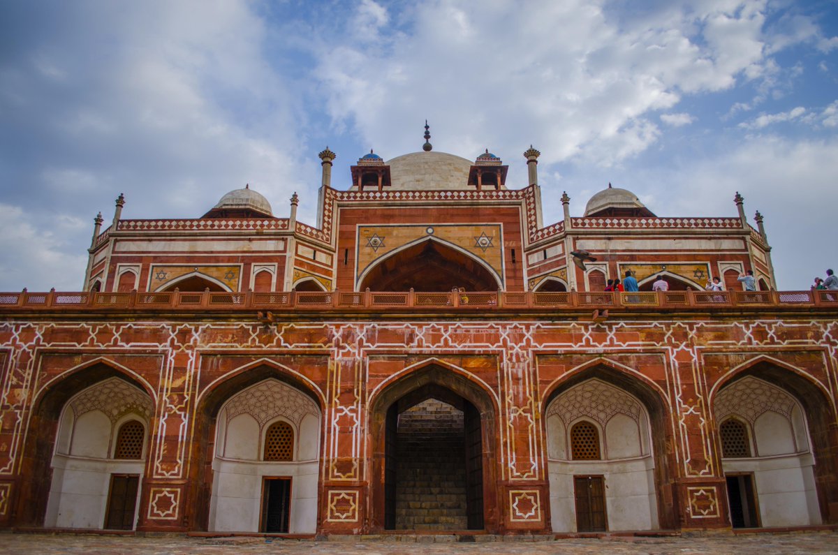 amanarora1994's tweet photo. Beautiful View of #humanyu's Tomb in #delhi
More photos : http://t.co/bxEz55MUki
#travel #photography #india http://t.co/LIsK8TdiR8