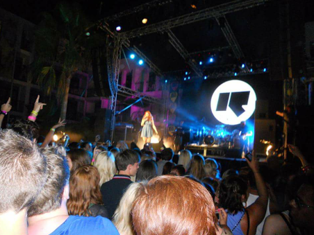 Love music? Then take a look at our latest gig guide #JurassicCoast yourjurassiccoast.co.uk/whats-on/dorch…