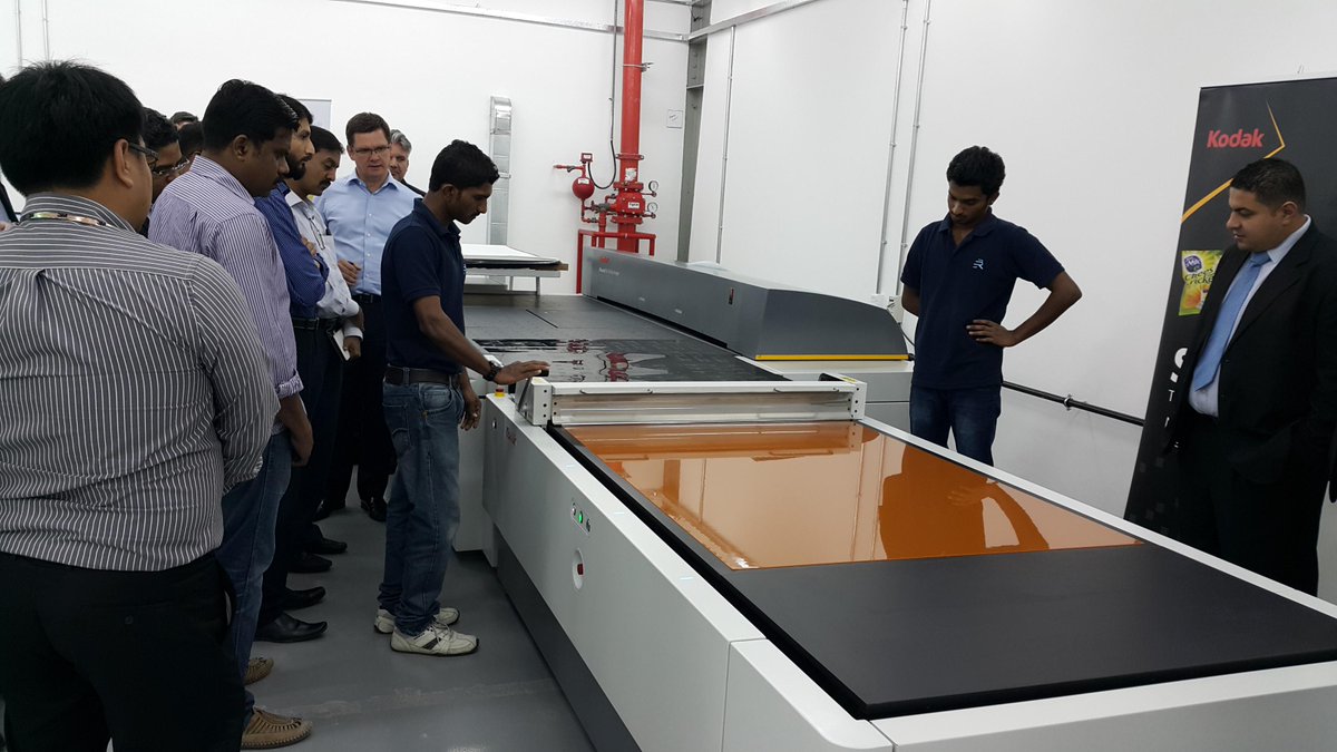 pratiksardesai's tweet photo. Congratulations to #Reproflex3 for opening its services in #Dubai, with #Kodak Flexcel NX Solutions http://t.co/TQEdy5gbv5