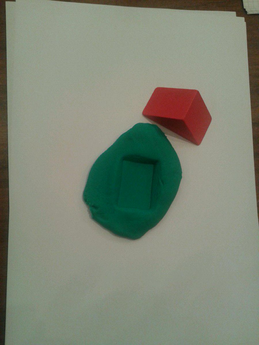 inspireandtrain's tweet photo. Guess my 3D shape @OxfordPrimaryUK @slbishop73 @ncetm #mathematics #3DDr http://t.co/IiHh0VuN92