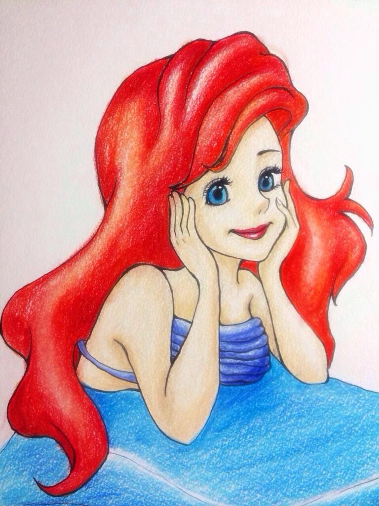 すーさん 昔描いたリトルマーメイドのアリエル 色々失敗したけど髪の毛だけはちゃんと描けた気がする リトルマーメイド アリエル 色鉛筆 私の絵嫌いじゃないよって人rt 絵描きさんと繋がりたい イラスト基地 アナログイラスト Http T Co
