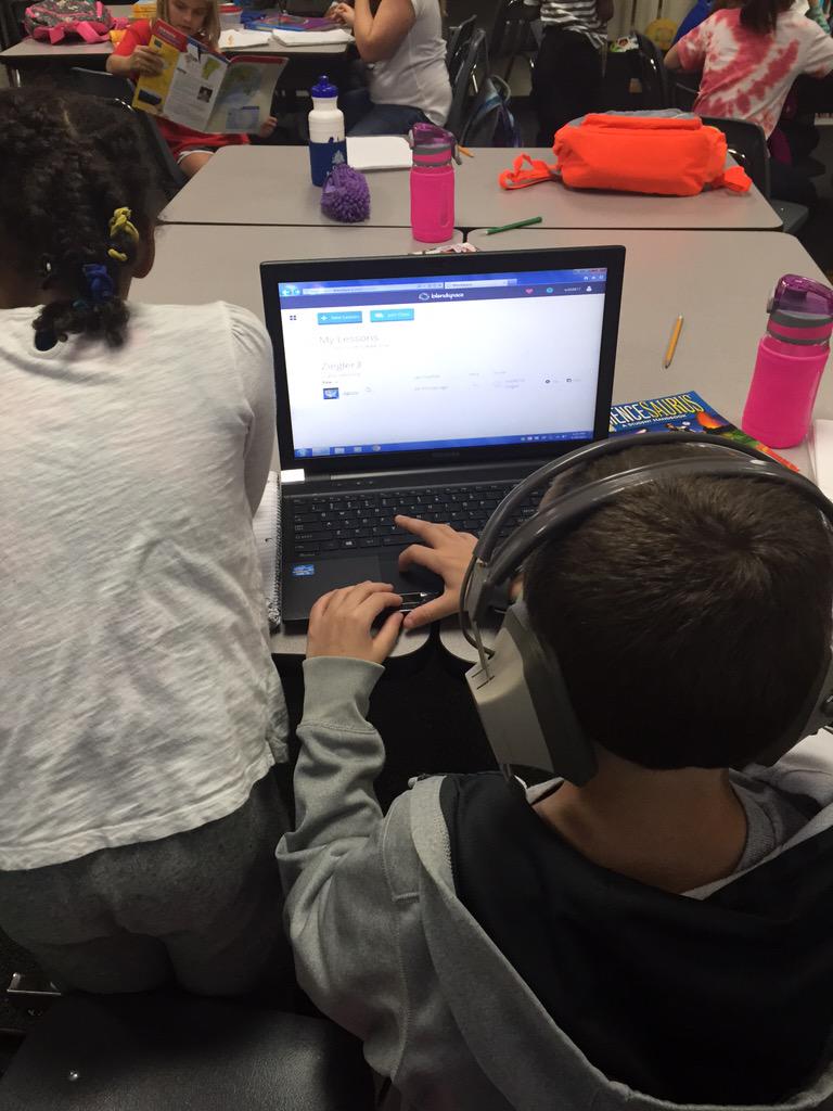 Maddie Ziegler tweet media