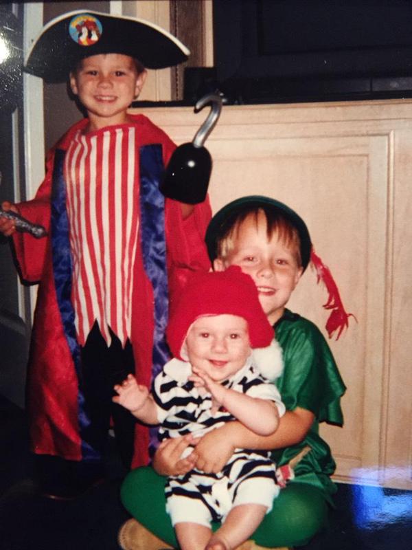 babiisingto's tweet photo. What a smart kid he is! #Beforeyouexit #wasyoung http://t.co/Tnt9fbP9Sh
