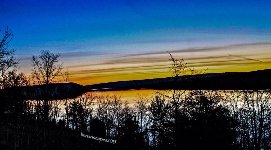 KeukaLake's tweet photo. Beautiful! “@JaxLax2theMax: keuka dawn http://t.co/8CqpJhvzhd”