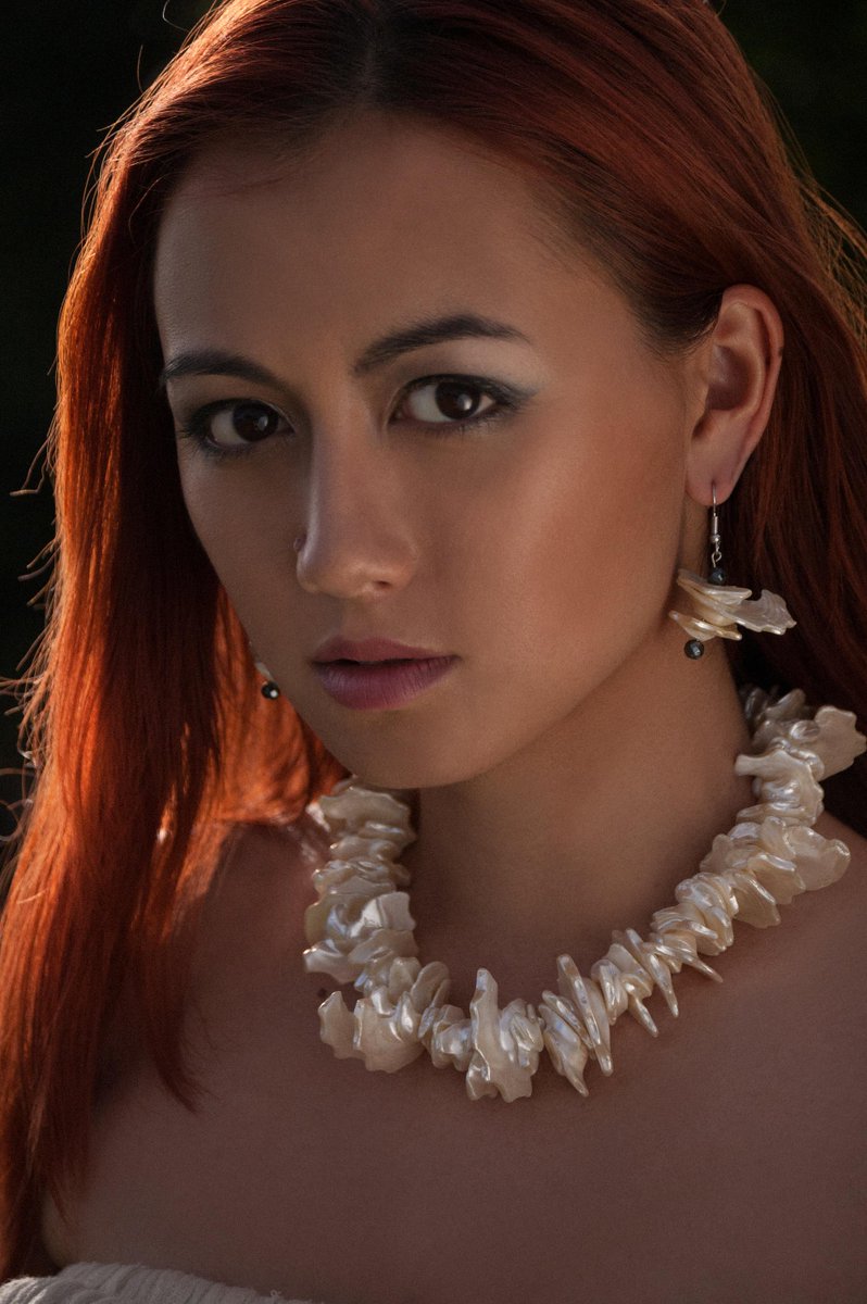 YScreations's tweet photo. Mermaid....:) 
 #Hawaii #jewelry  #Summer #Ocean  #White #Shellwork http://t.co/NiGGIhy1co