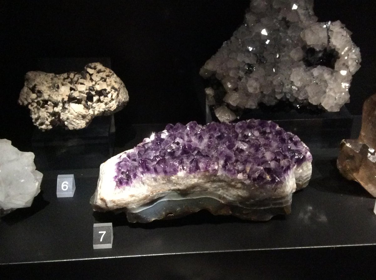 AddyKatie's tweet photo. Natural crystals, who could argue against their stunning beauty? #functionalitybeautyandbeyond @UlsterMuseum http://t.co/pyeKiNffhh
