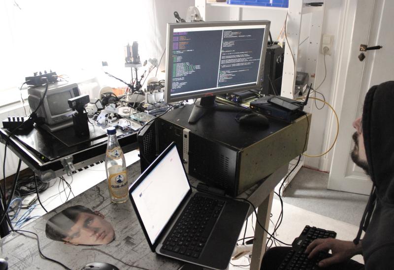simongeist's tweet photo. Welcome Dresden! Tonight we'll be playing for @ICASnetwork @ LAB 15. Last prep: Set @SonicRobots to dancing mode! http://t.co/Bq9RD5sMHp