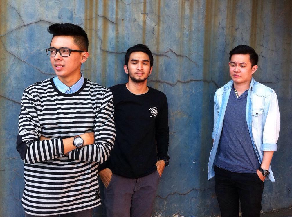 Terima kasih banyak sudah membantu live performance di SMAN 61 hari ini @AMECaris_DRUM <a href="/teepbritrock/">Handy T.F</a>