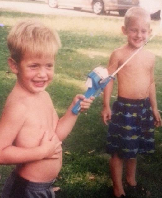 MikeKrommendyk's tweet photo. Happy birthday to my old pal and current friend @SimonFikse #TBT #welifted http://t.co/I4hNZ1pAks