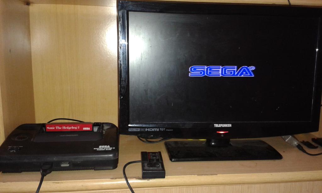 IsmaelPJ_'s tweet image. Y por fin consigo que esta reliquia funcione 25 años después en un televisor moderno!

 #SEGA #SEGAMasterSystem2