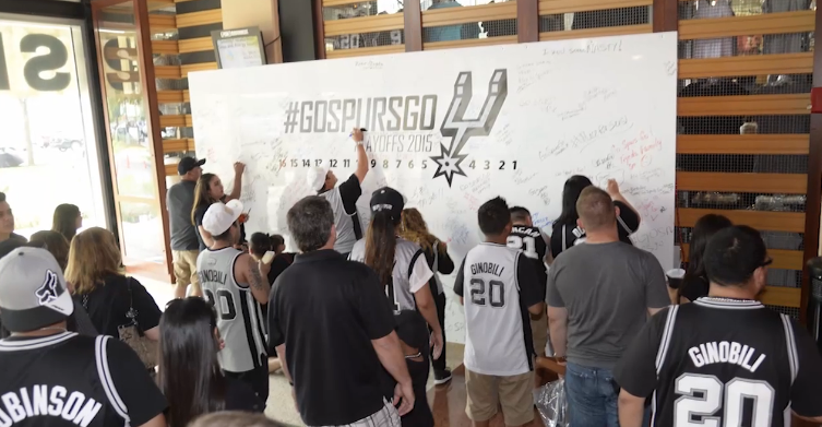 spurs's tweet image. We'll have lots going on at the @attcenter​ tonight. Check out #SpursUpdate for the details » gospu.rs/1zux7Ba