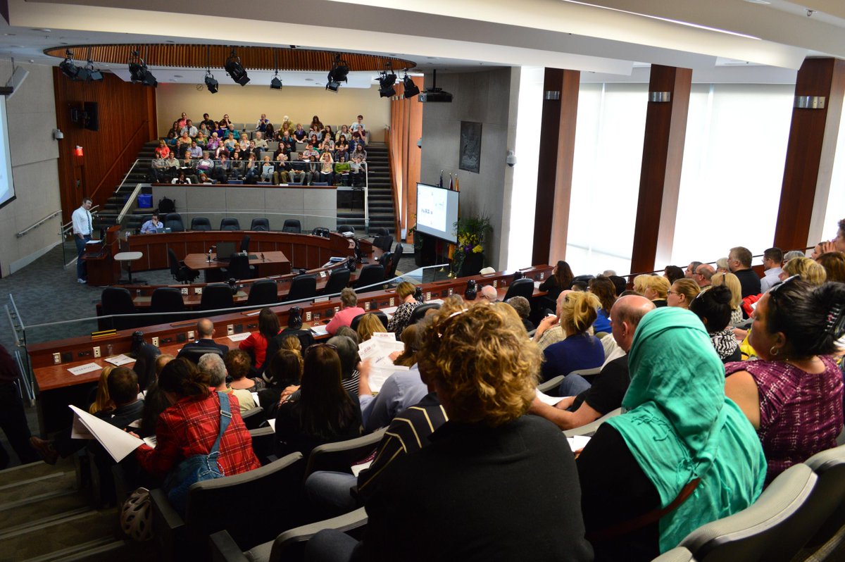 An incredible turnout at today's #20kHomes Community Debrief at City Hall. Way to go, #HamOnt!