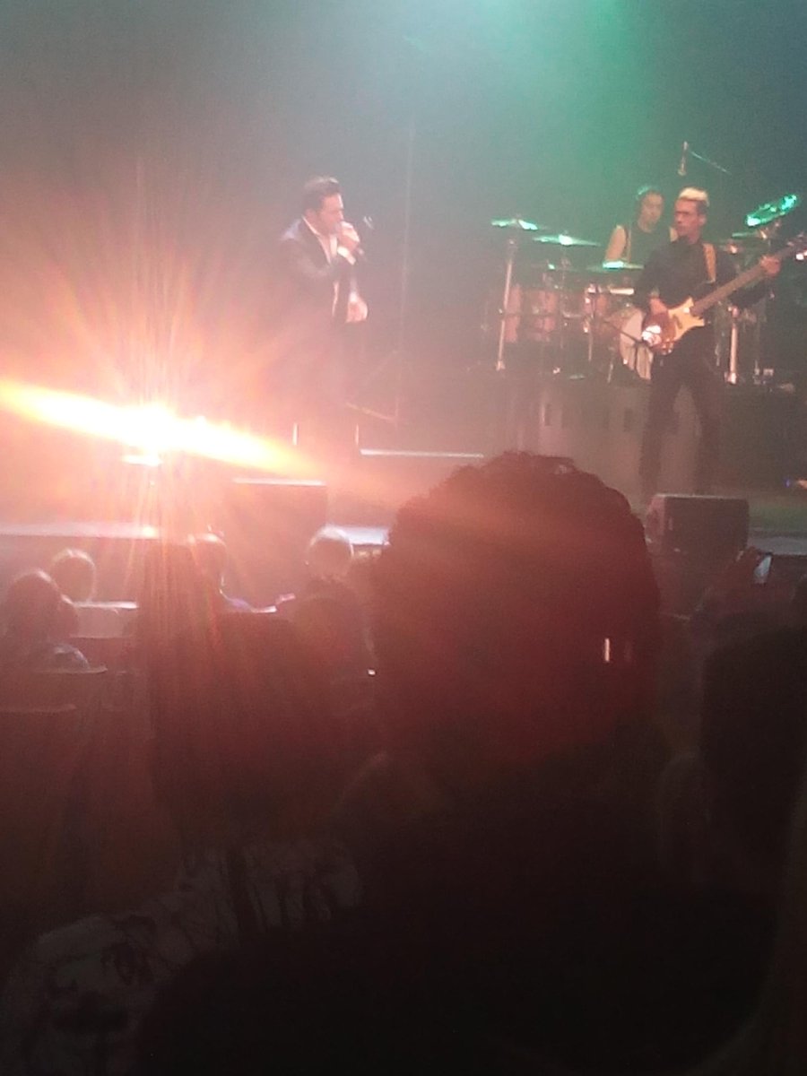 fan_busta's tweet photo. David Bustamante en Cuenca 29/4/15 http://t.co/fc6JpOZufZ