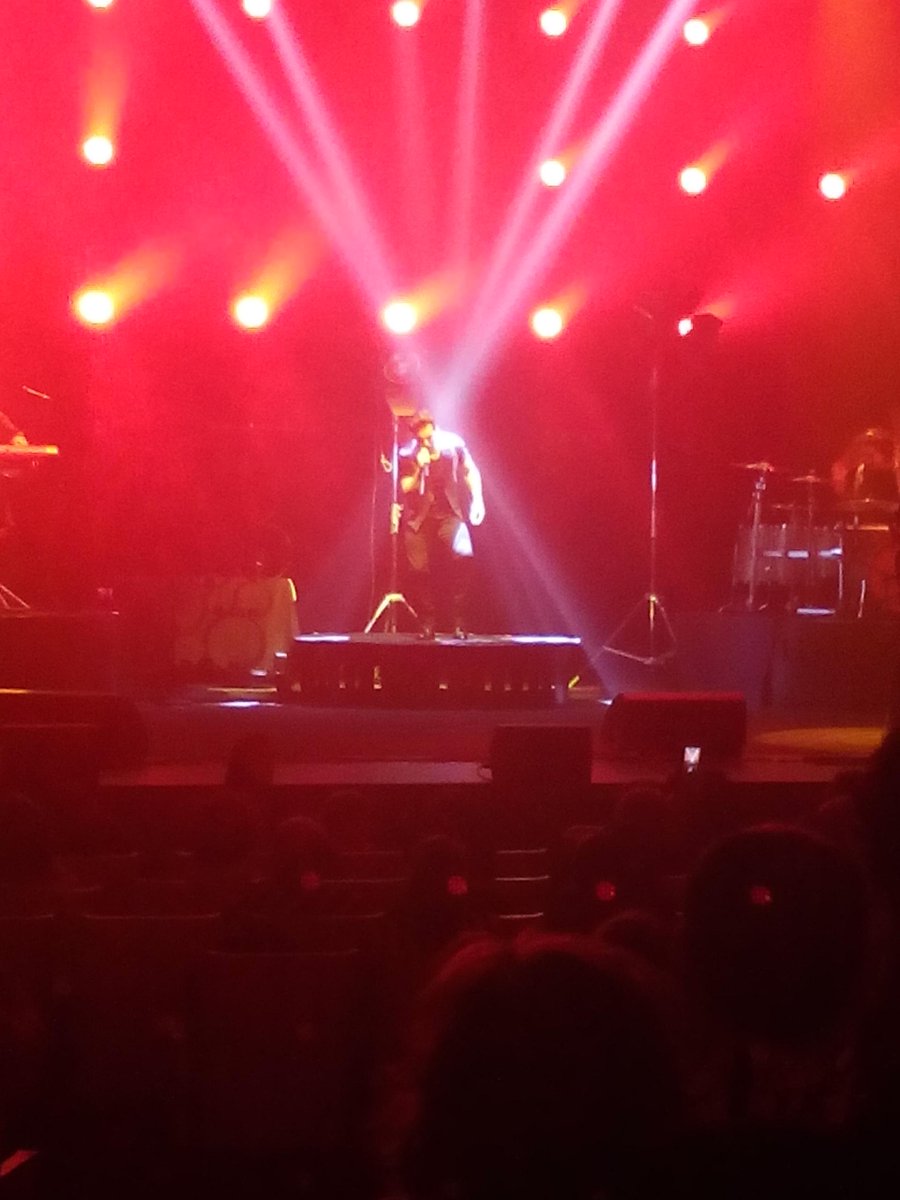 fan_busta's tweet photo. David Bustamante en Cuenca 29/4/15 http://t.co/YR8GyVetuP