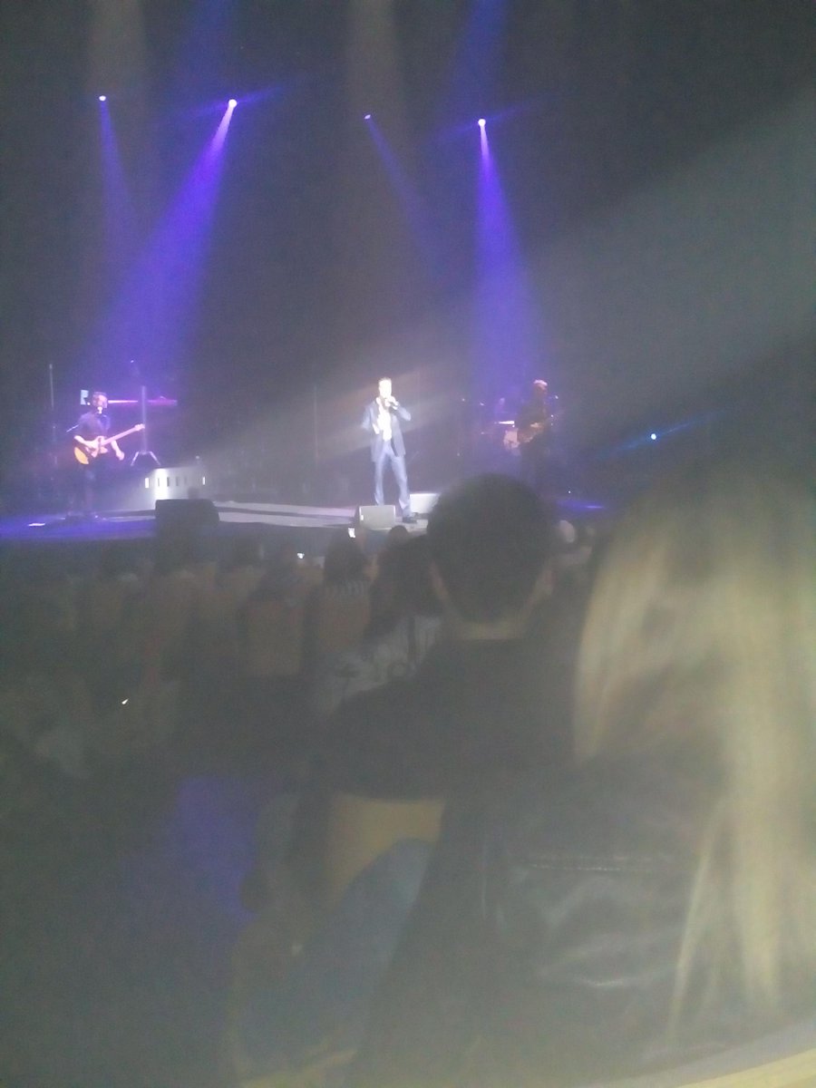 fan_busta's tweet photo. David Bustamante en Cuenca 29/4/15 http://t.co/YR8GyVetuP