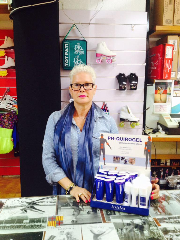 Issislen's tweet photo. @totpati ja és uno de nuestros puntos de venta en Barcelona. Después de un duro entreno, recupera con @PHQUIROGEL http://t.co/1rYPF76d1g