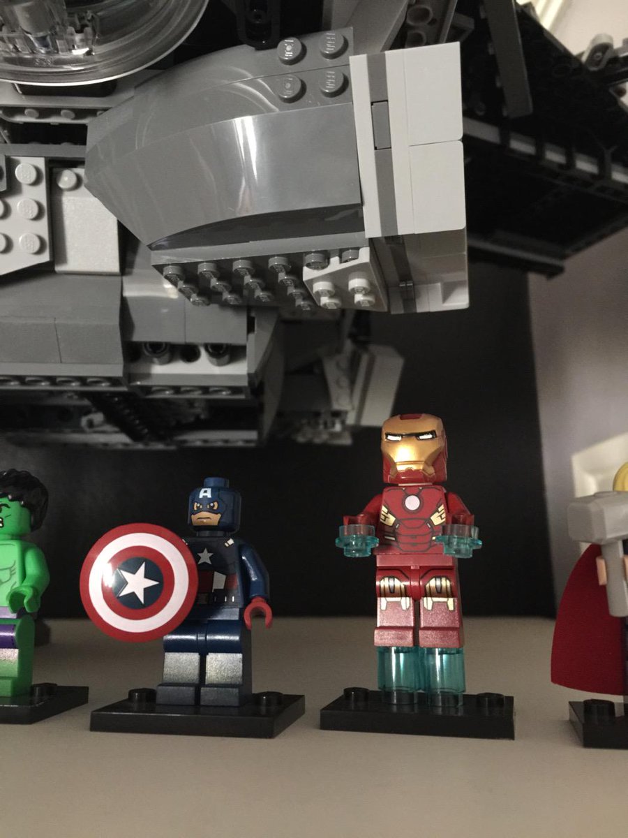 sochrispy89's tweet photo. Definitely have to go with Mr. Stark & Mr. Rogers for my favorite avengers #Regalbracket for #avengersageofultron. http://t.co/gQQWBePOJw