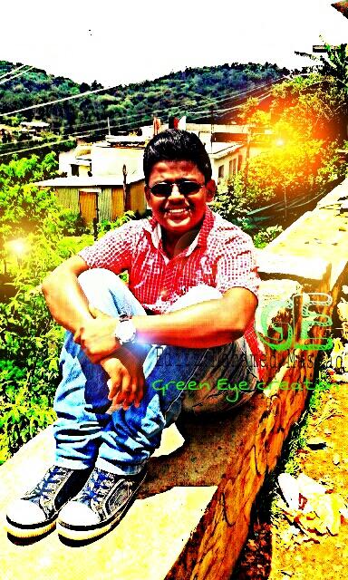 Mustaqkm's tweet photo. Hi friends. http://t.co/D2n8B5mZKO