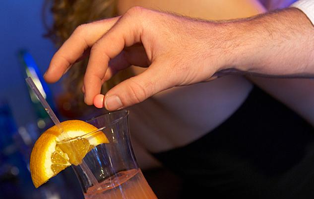 CheckYourDrink's tweet photo. 60%-70% of students at @bournemouthuni know someone who had a drink spiked. #DrinkSpiking #CYD... http://t.co/UwQJ5gYdRi