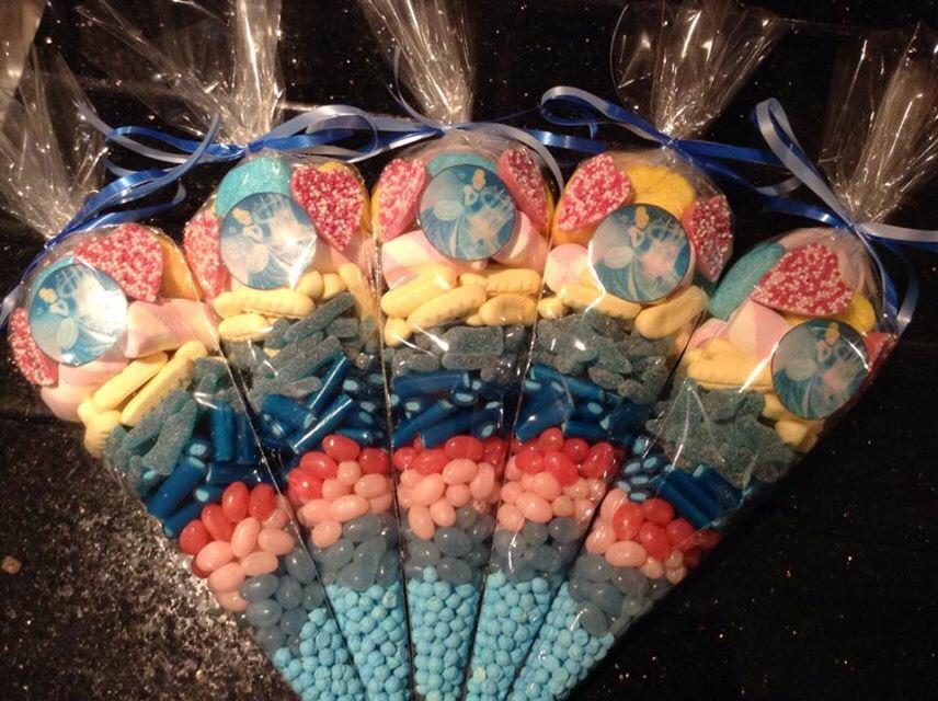 CartCrystal's tweet photo. Themed sweet cones available with the magical colour changing Diamonte sweet cart #TweetUK #parties #tweetessex http://t.co/CIsjDOMuTg
