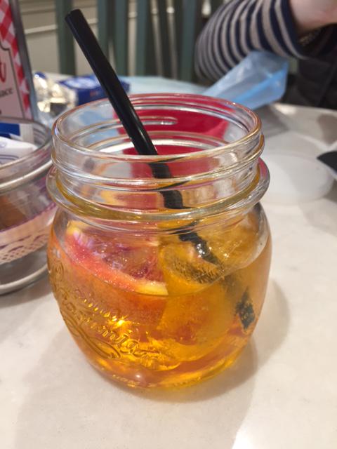 atmilano1's tweet photo. se vieni a @Expo2015Milano l' #aperitivo milanese è d'obbligo :-)  http://t.co/BkAxfxkoNt http://t.co/5lPwG3RnHq