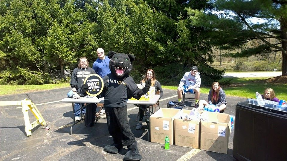PNW_ContEd's tweet photo. #Tbt Yesterday w/ Pounce &amp; awesome @PURDUENC students who were getting in on the @PNCActivities Car Smash! http://t.co/myb5mcZlTh