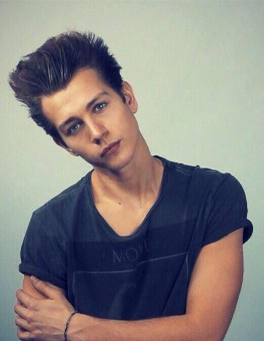 Happy birthday James McVey  