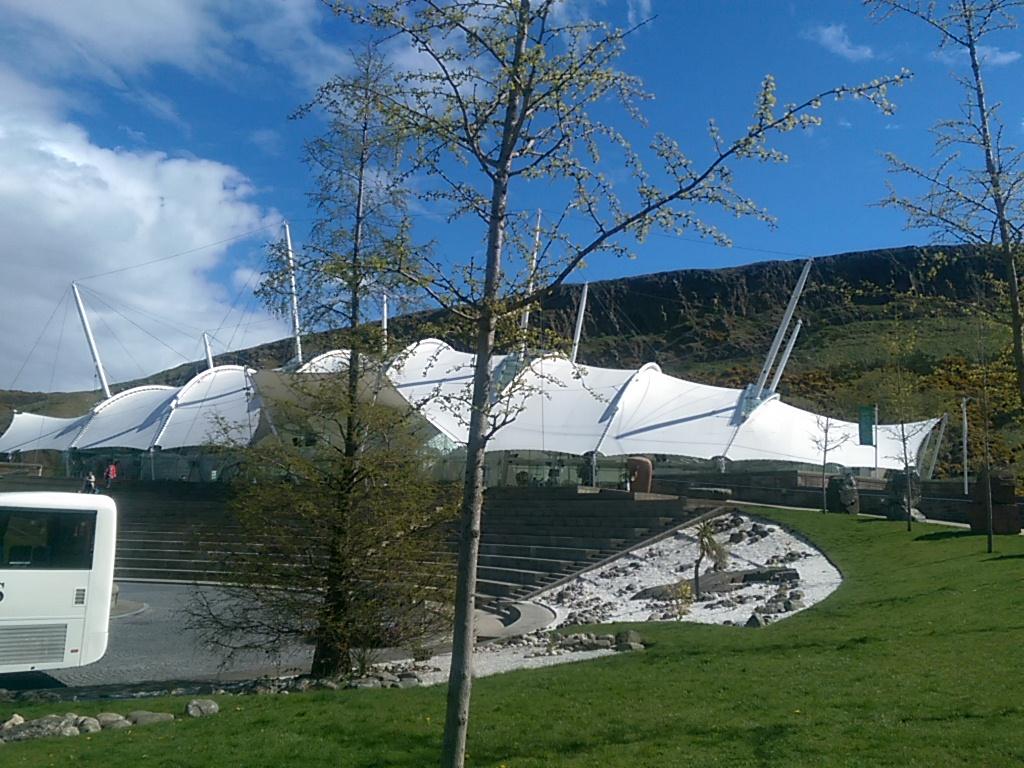Rickards_PR's tweet photo. What a day in Edinburgh #scotsecure http://t.co/HbfSV29Web