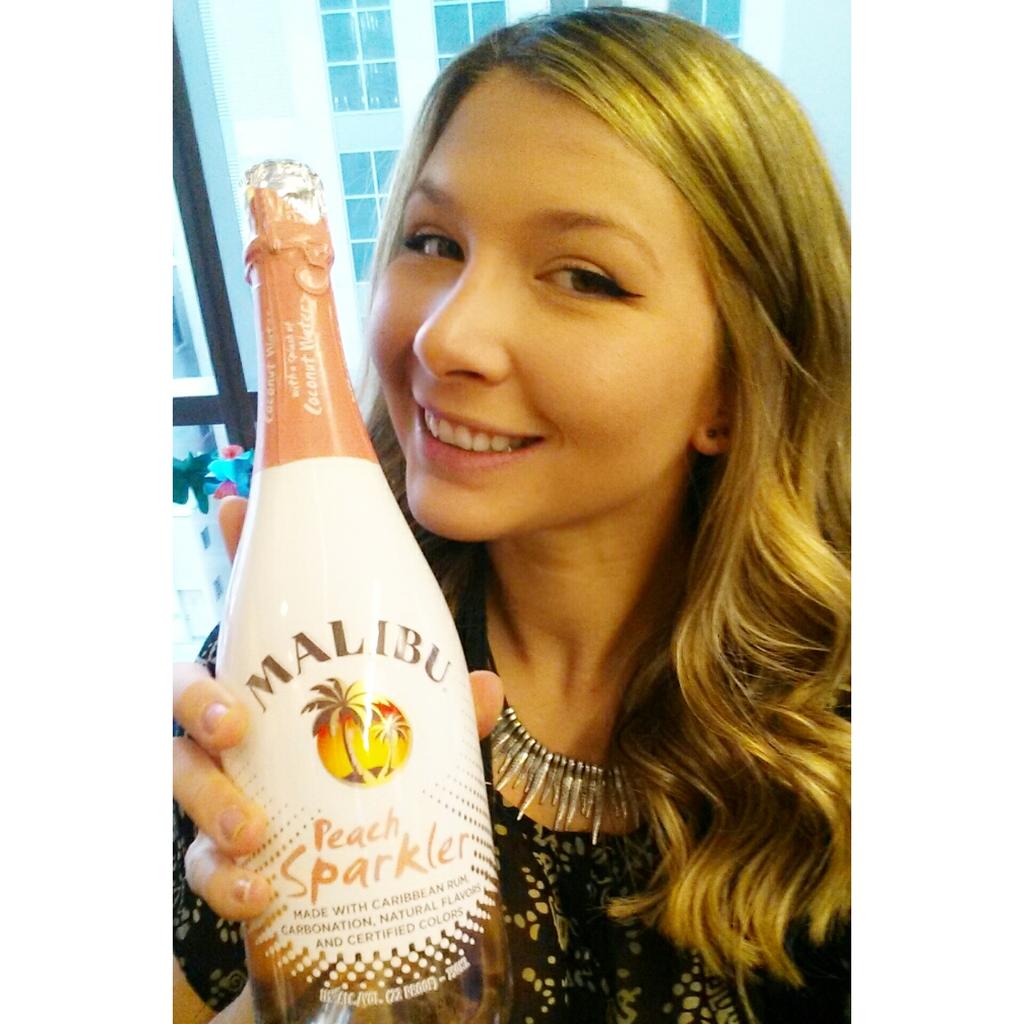 malibubarbiesam's tweet photo. 💎 Leave a little sparkle wherever you go 💎 #maliburum #malibubse #malibusparkler #malibusandiego @maliburumus http://t.co/gZqMh1u3U5
