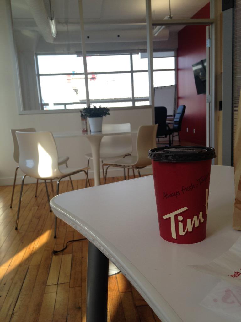 ConnorKVincent's tweet photo. First day as a Public Relations intern in Toronto #excited #causeacommotion http://t.co/RkWdRhjMw7