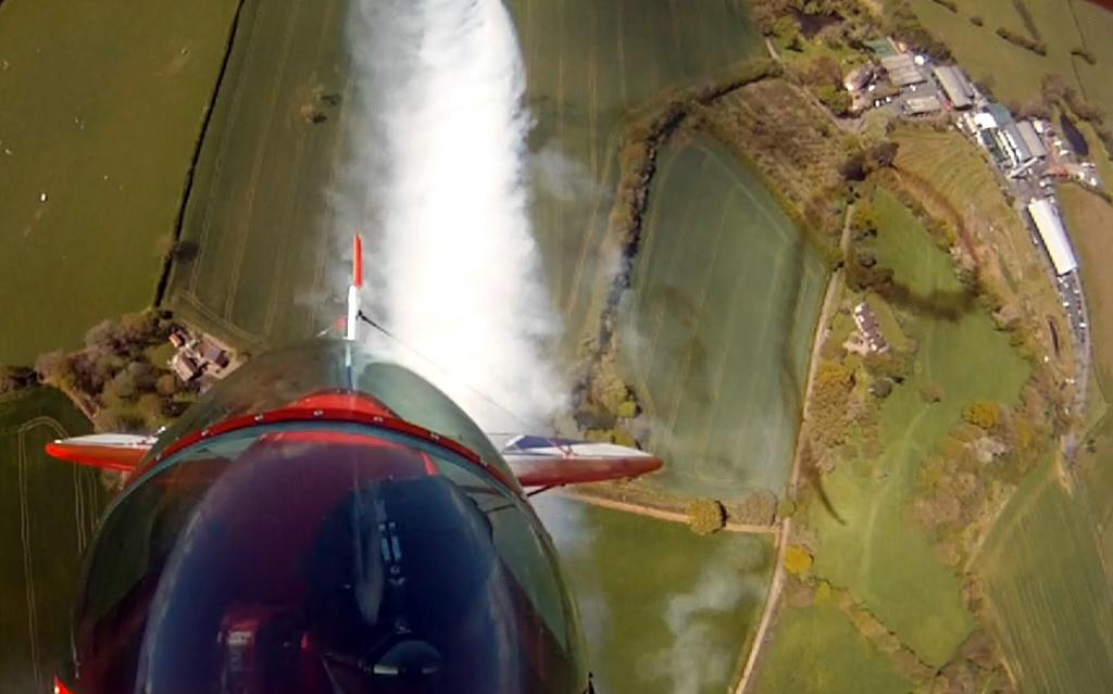 RichgoodwinS2S's tweet photo. Can you see yourselves? @Tyrrells #musclebiplane #crispflying #bestofbritish http://t.co/7ylzSzMbUq