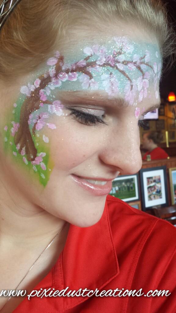 FacePaintMdDCVa's tweet photo. I had a fabulous time at Glory Days Grill face painting and twisting balloons. Here's some lovely faces from last nt! http://t.co/fFXo5IrCGI