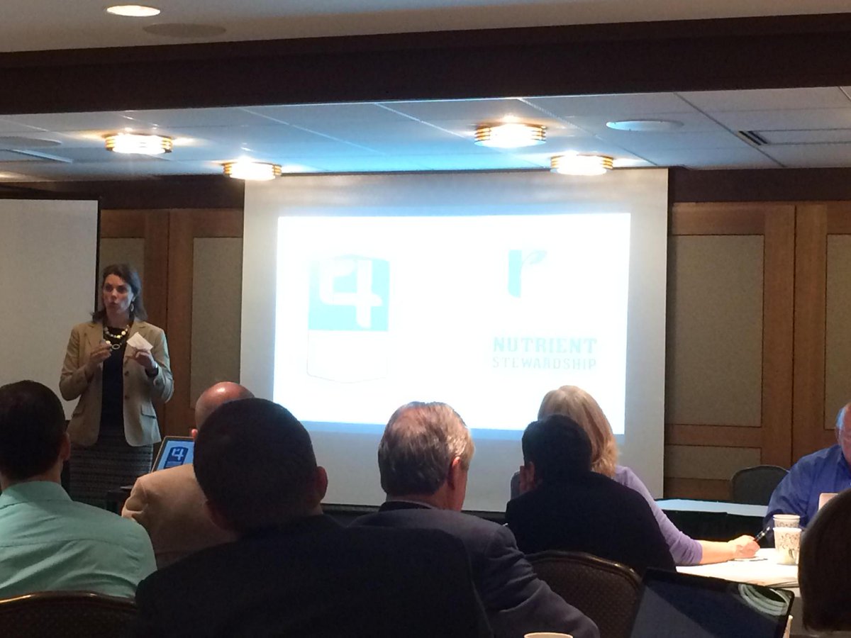 Science4RPN's tweet photo. At the workshop on Sustaining Clean Waters and Healthy Flows in the Great Lakes in Lansing MI. #4Rnutrients http://t.co/6ElisTEaVw