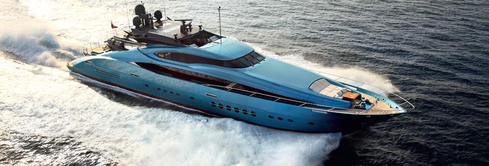 YachtMarques's tweet photo. 'Blue Ice' all aluminium built by PJ. It only really comes alive when the throttles fully released. A head turner. http://t.co/x7GOcIEW2Z