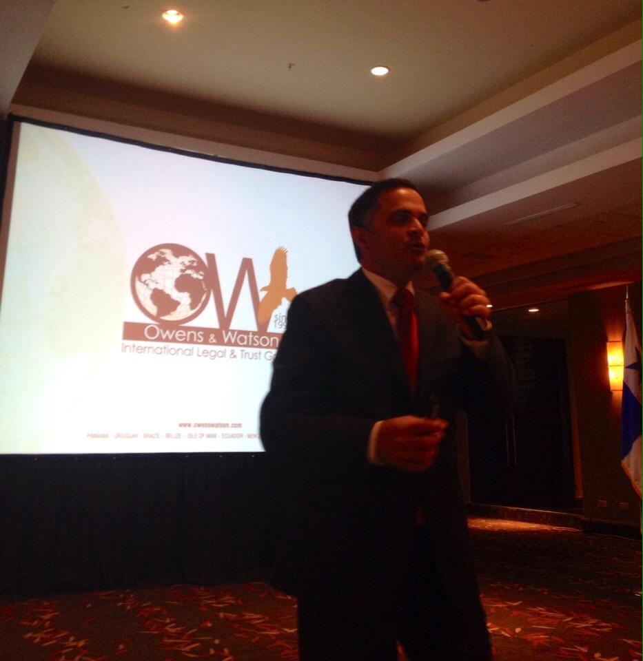 ElVenezolanoP's tweet image. Ramses Owens de @OwensWatson en ponencia #DesayunoDeNetworking @vbcpanama: regímenes fiscales especiales en Panamá.