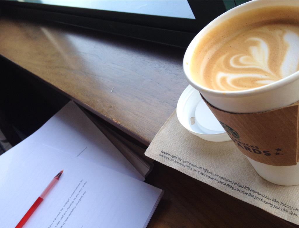 hart4econ's tweet photo. A #flatwhite makes #Freakonomics term paper grading all the better! @Starbucks #finals http://t.co/pF2imFGqgO