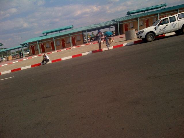 KENOSILETSOSA's tweet photo. Palapye bus rank http://t.co/wd4bDN4DAA