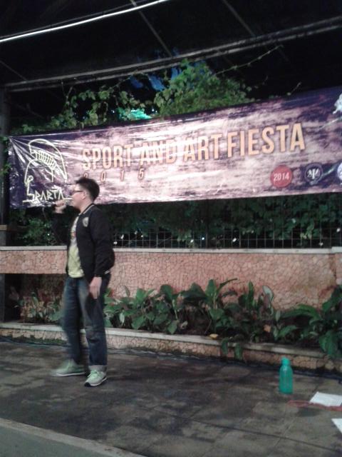 lmpsiugm's tweet photo. Kali ini adalah penampilan star angkatan perwakilan dari @PsiUGM2011 
Beatbox nyaaa keren abisssss!!!! http://t.co/wHMyPpgKLB