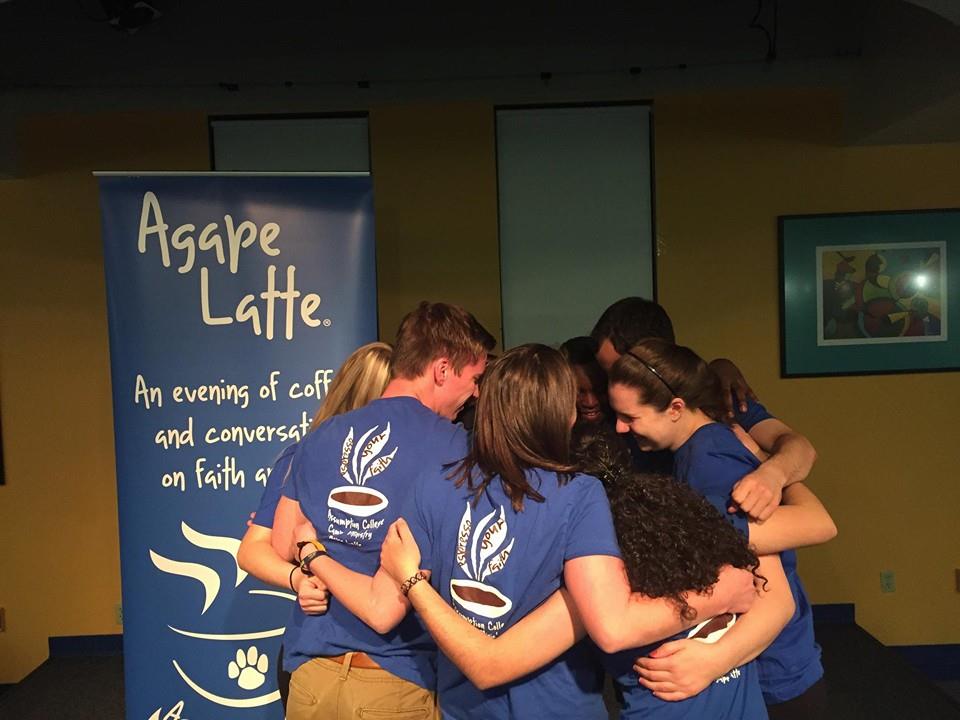AAVocationsUSA's tweet photo. More pics from BroRo's #AgapeLatte talk here: https://t.co/FyCMO15qRY  #vocations #Assumptionists http://t.co/yQdeJET3Bt