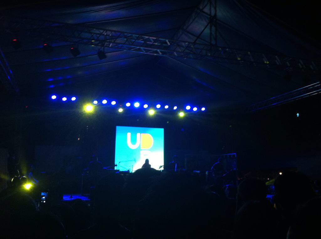 binibinibruja's tweet photo. UDD last night 💚❤️ #CFADWeek2015 http://t.co/ud29KSkFxI