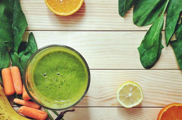 SELFmagazine's tweet photo. What trainers *really* eat before a workout http://t.co/CtAdLpaJqE http://t.co/w3TQ45iG6L