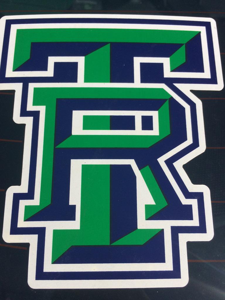 CoachPFieldTurf's tweet photo. Great catching up with Coach Johnson at Thunder Ridge!! #2016prospects #grizzlies @BHSUFootball http://t.co/DL32dnsWJg